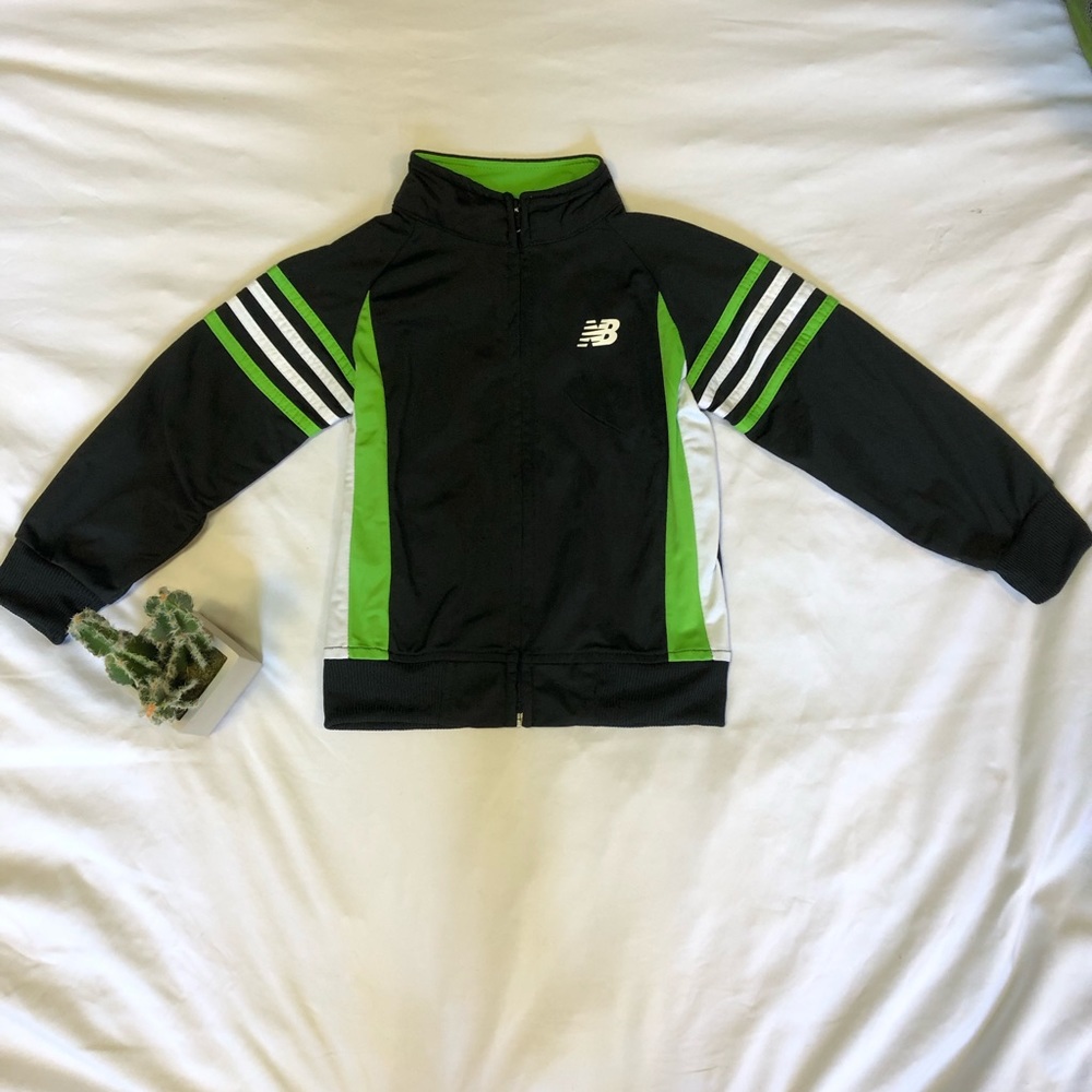 New Balance boys track jacket size 4 black green